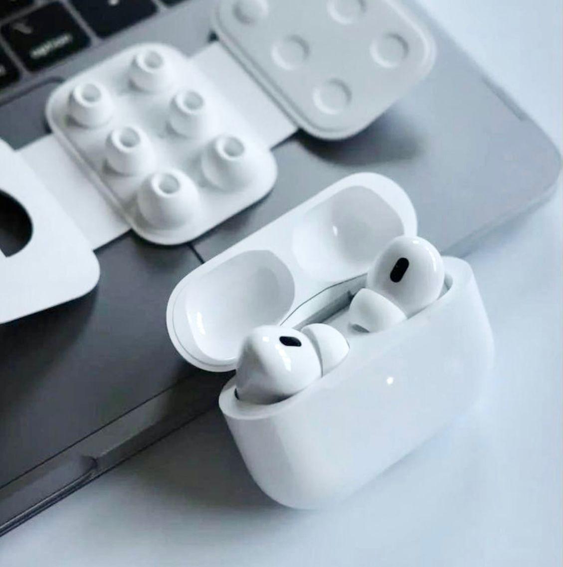 AirPods